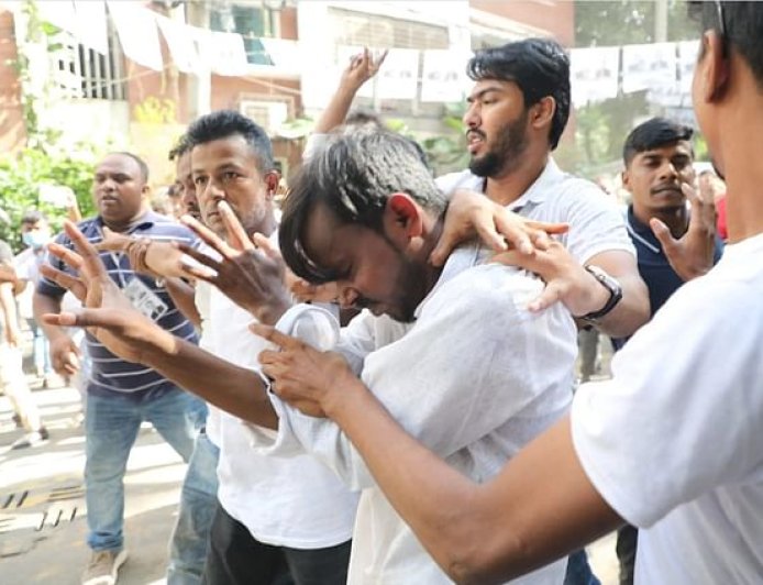 মার খেলেন কে? হিরো আলম নাকি এমপি প্রার্থী