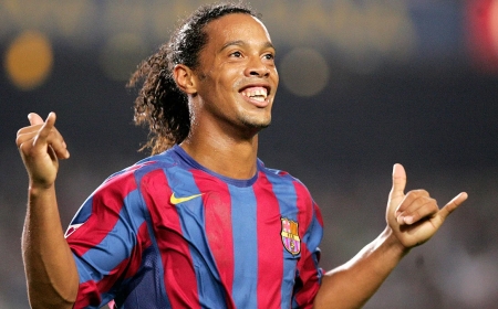 বাংলাদেশে আসছেন রোনালদিনহো