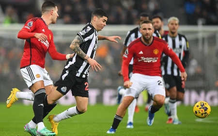 ঘরের মাঠে বড় ধাক্কা ম্যাঞ্চেস্টার ইউনাইটেডের, ২১ বছর পর ইউনাইটেডের মাঠে ফুলহ্যামের জয়