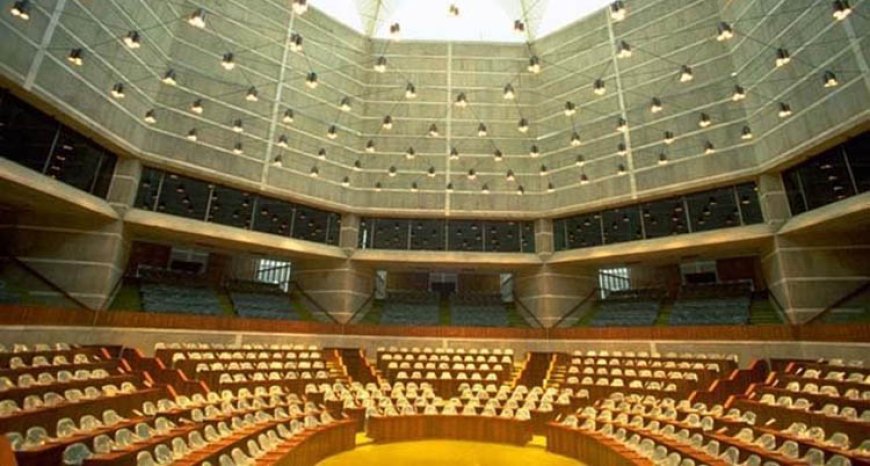 আজ বিকেল ৩টার মধ্যে সংসদ বিলুপ্তির আল্টিমেটাম বৈষম্যবিরোধী ছাত্র আন্দোলনের