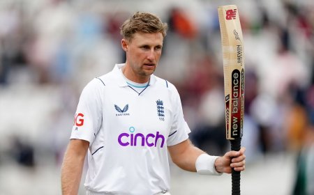 প্রথম ইনিংসের পর দ্বিতীয় ইনিংসেও শতরান রুটের