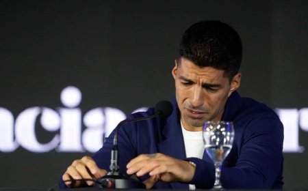 অবসরে লুইস সুয়ারেজ,প্যারাগুয়ের বিপক্ষে ম্যাচ দিয়ে আন্তর্জাতিক ফুটবলের ইতি টানতে যাচ্ছেন।