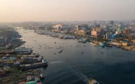 আজ সকালে বিশ্বের সবচেয়ে দূষিত বাতাস ঢাকার 'খুব অস্বাস্থ্যকর'