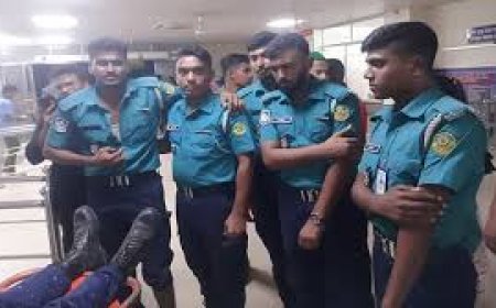 চট্টগ্রামে দুর্বৃত্তদের হামলায়  পুলিশ-সেনাবাহিনী আহত ১২ সদস্য