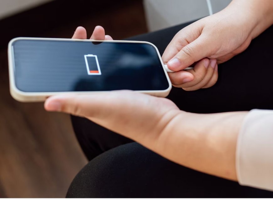 ফোন চার্জে কতক্ষণ রাখা উচিত, বেশি সময় চার্জে থাকলে কী হয়?