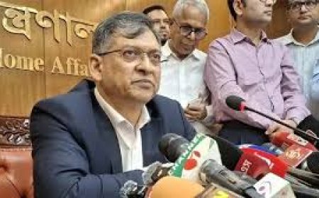 পুলিশের পোশাকে পরিবর্তন : স্বরাষ্ট্রমন্ত্রী