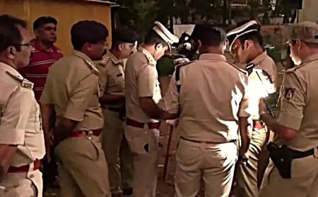 ভারতের বেঙ্গালুরুতে এক বাংলাদেশি দম্পতিকে মারধরের অভিযোগে ড. নগেন্দ্র নামে এক চিকিৎসককে গ্রেপ্তার করেছে পুলিশ