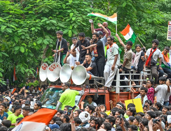 পদত্যাগ করলেন শিক্ষামন্ত্রী ধর্মেন্দ্র প্রধান