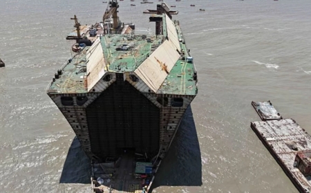 সীতাকুণ্ডের সেই জাহাজে মিলেছে বিষাক্ত গ্যাস