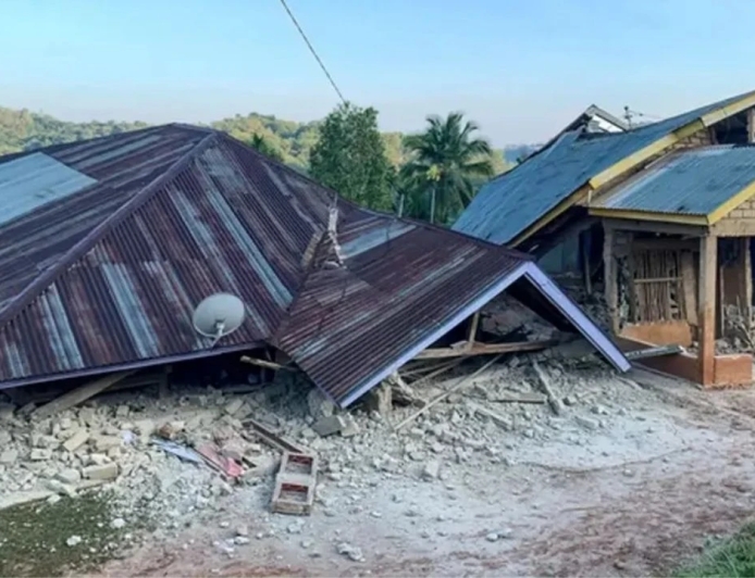 ইন্দোনেশিয়ায় একদিনের ব্যবধানে দুটি শক্তিশালী ভূমিকম্প, নিহত ৪৭ ও ব্যাপক ক্ষয়ক্ষতি