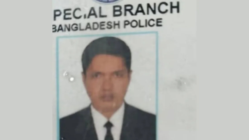 পুলিশের এসবি সদস্যকে পিটিয়ে হত্যা